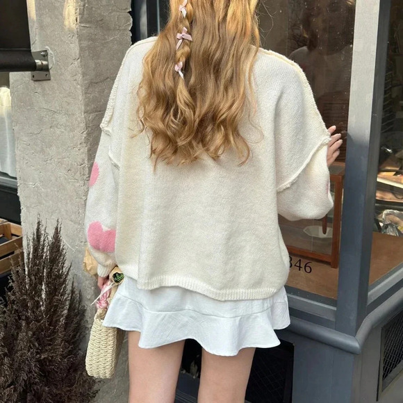 Beige Casual Women's Heart Pattern Drop Shoulder Oversize Lantern Sleeve Sweater - Picture 6 of 6